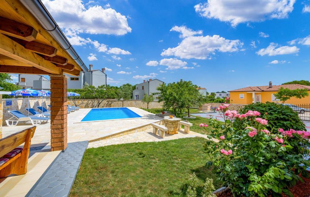 Ferienwohnung Apartman Blazevic Poreč Exterior foto